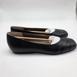 NIB Array Crystal Black Slip On Flats 9N